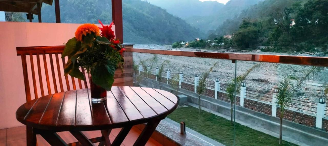 Qcent Woods Resort & Spa, Rishikesh Exterior photo