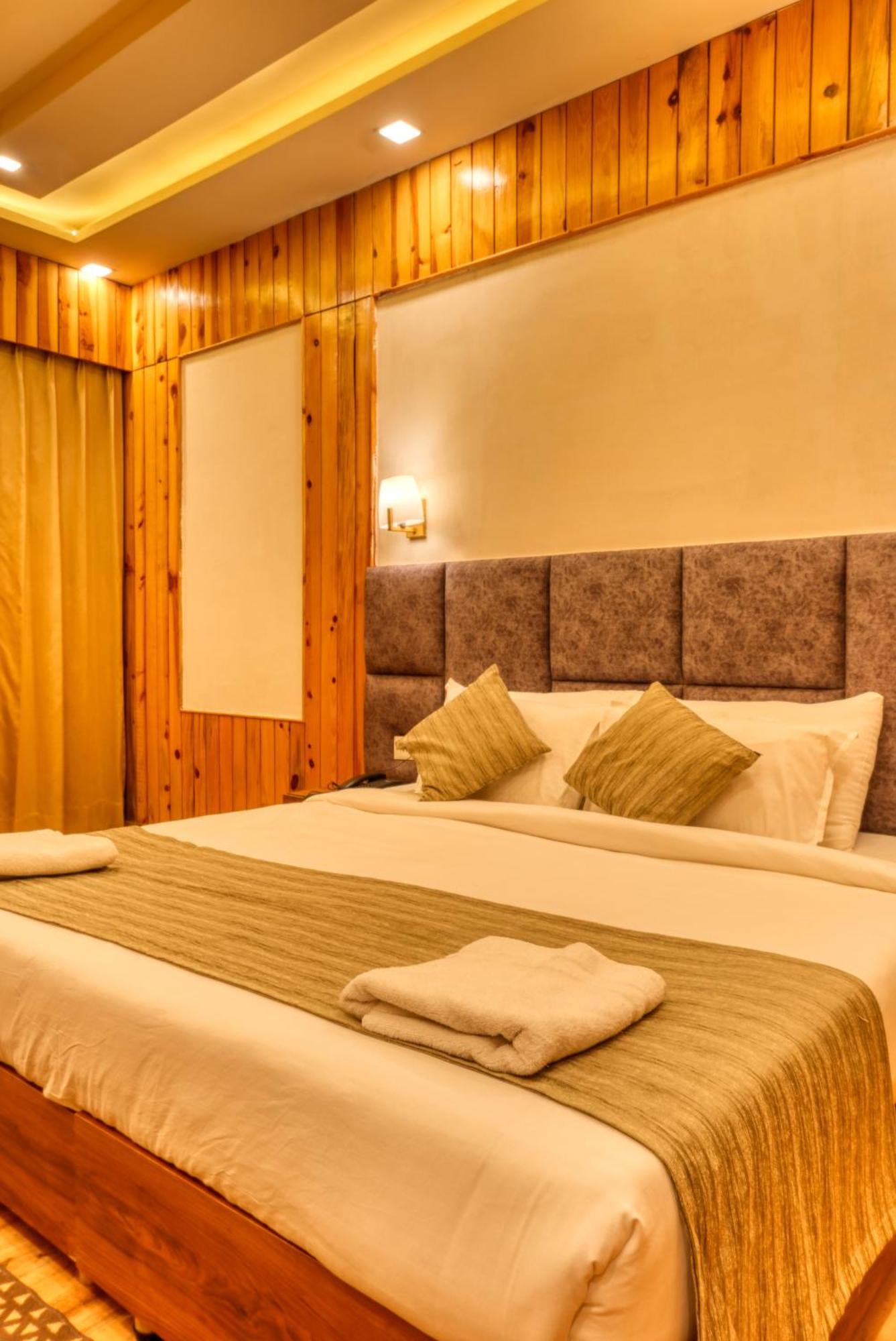 Qcent Woods Resort & Spa, Rishikesh Exterior photo